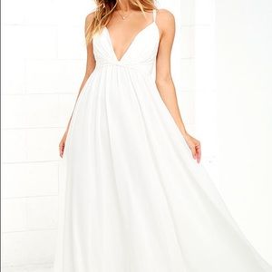 LuLus White Maxi Dress NWT Size XS